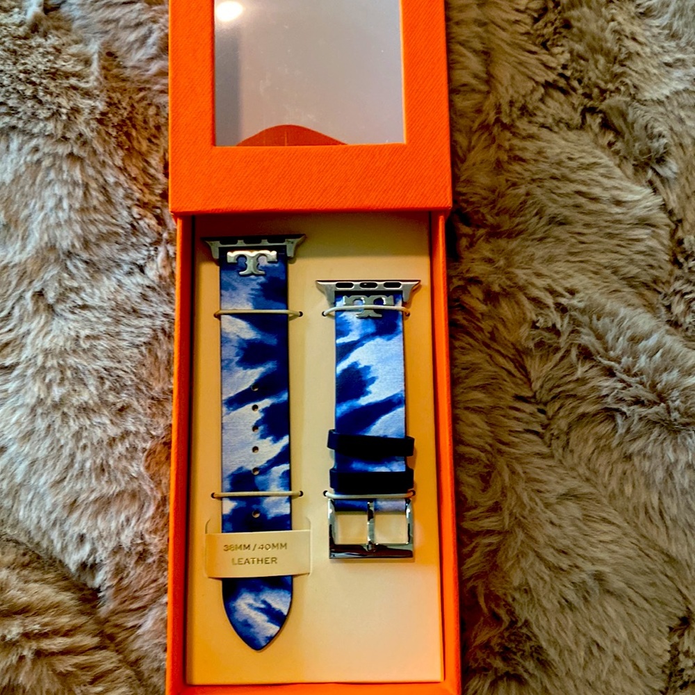 Tory Burch Apple Watch belts - Picture 2 of 2